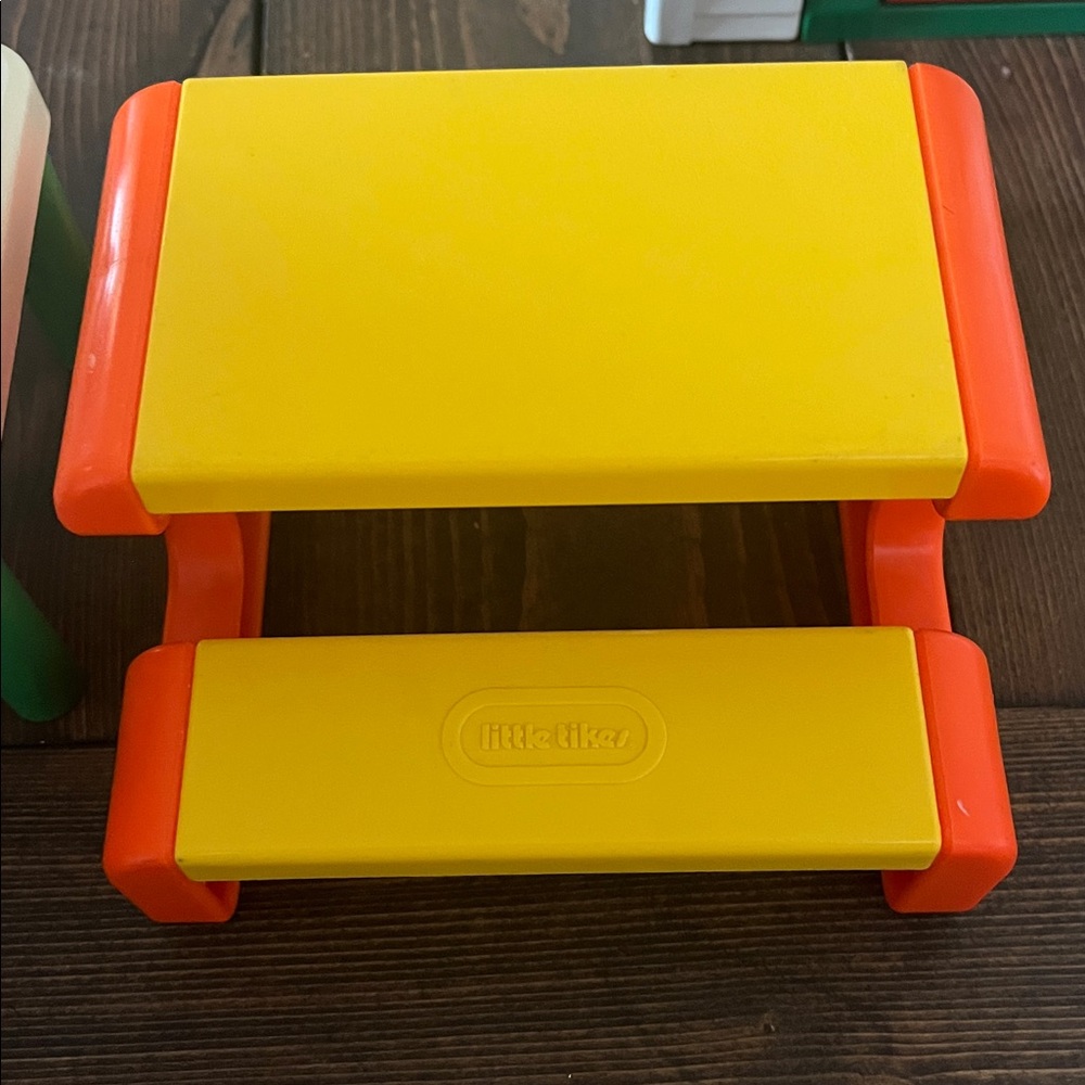 Little Tikes Yellow and Orange play picnic table